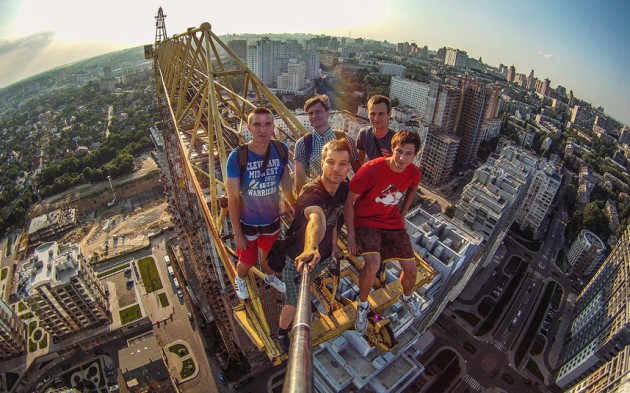 extreme selfie