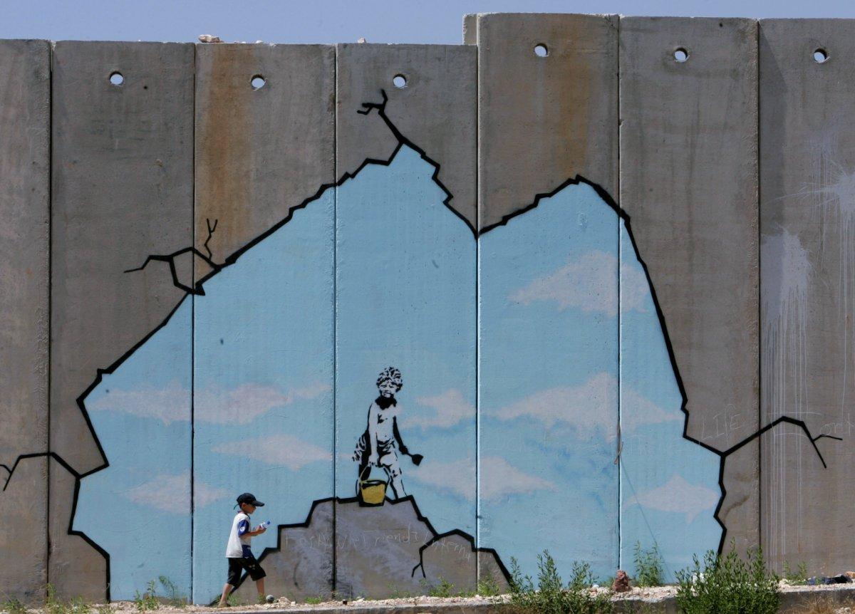 Banksy, Sanat Saldırısı