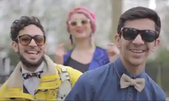 Beni Neşeyle Dans Ettiren Video